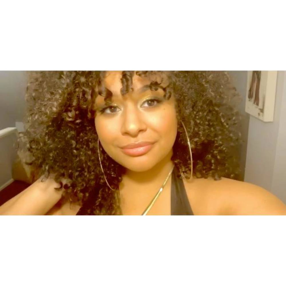 Meet your Posher, Dayna